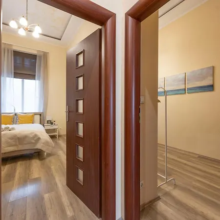 דירה Cozy & Inner-city Nest