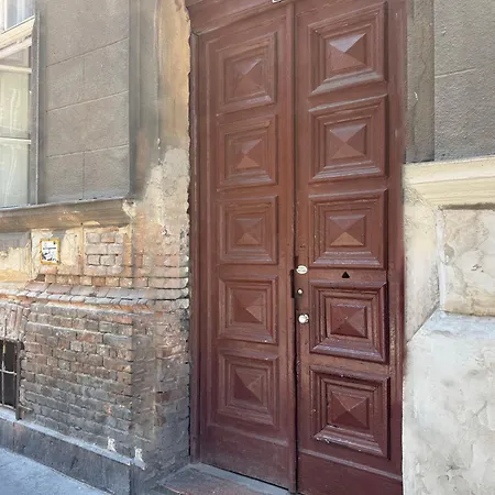 Cozy&central Inner-city Nest